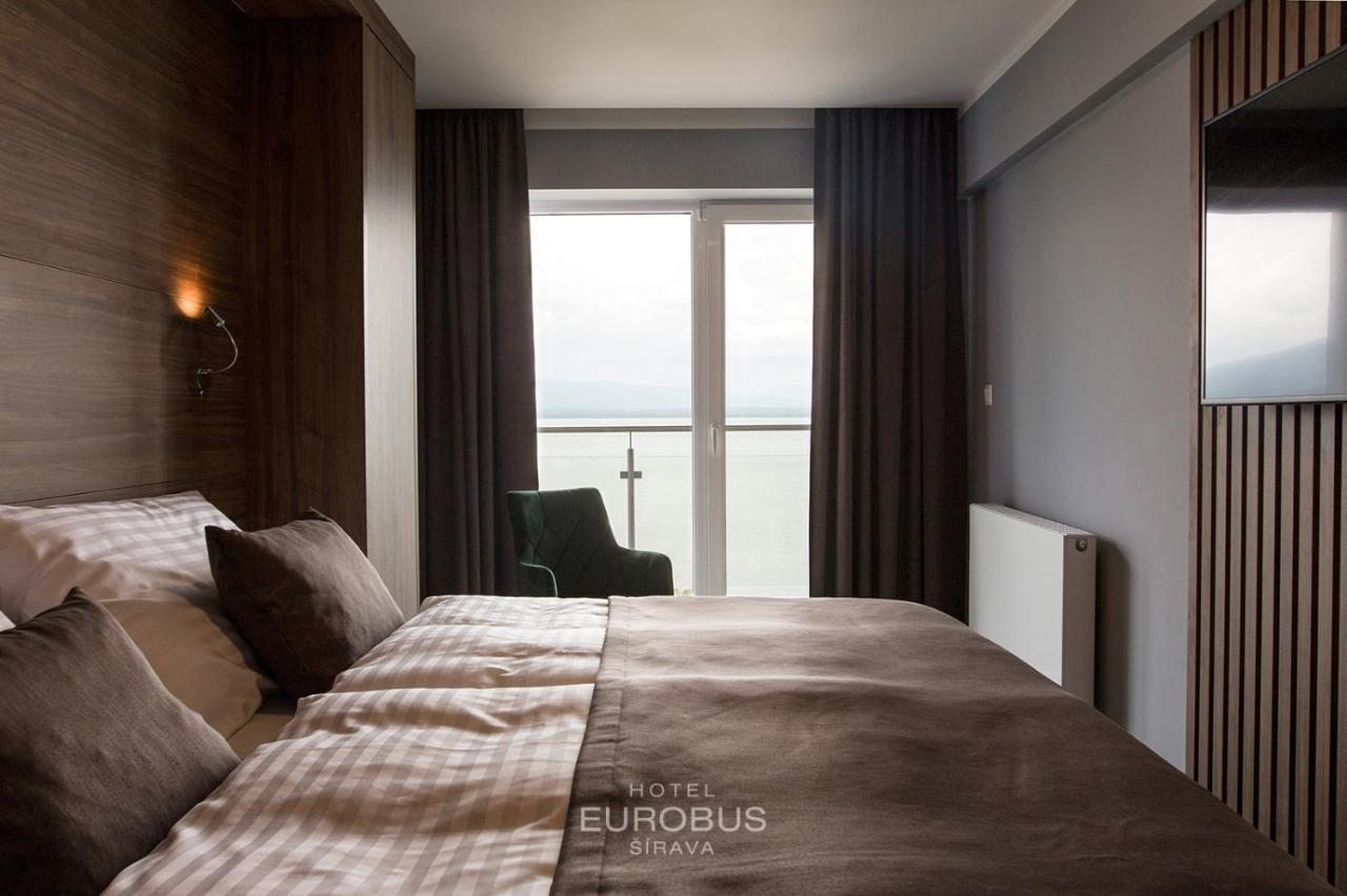 Hotel Eurobus คาลูชา ภายนอก รูปภาพ