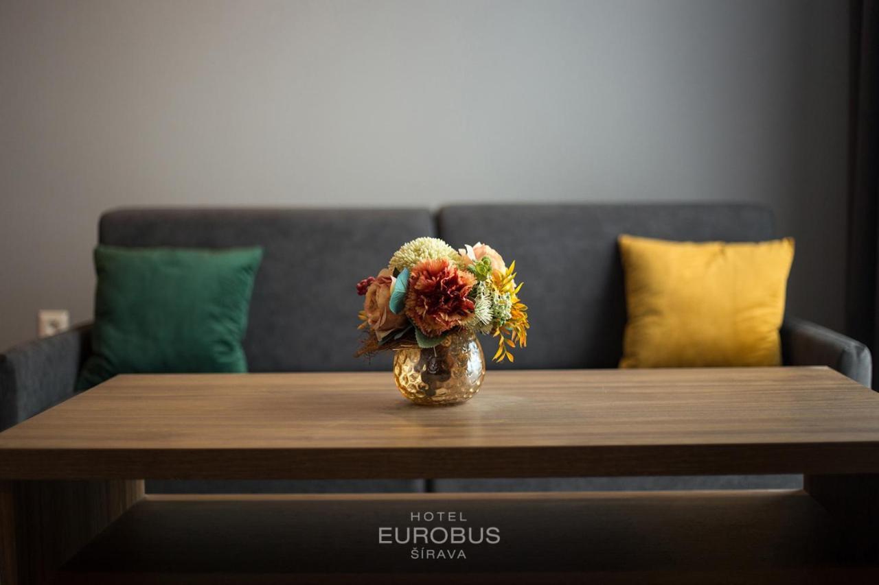 Hotel Eurobus คาลูชา ภายนอก รูปภาพ