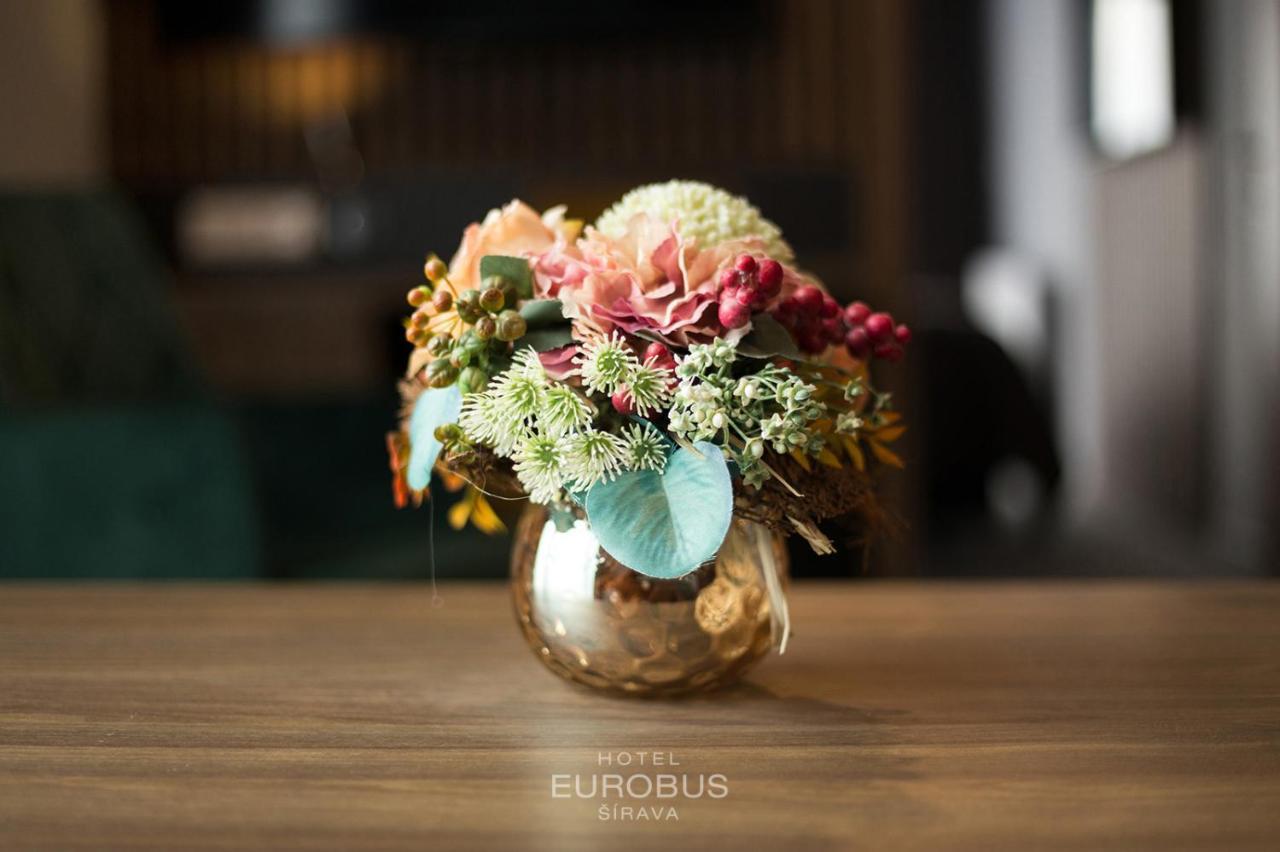 Hotel Eurobus คาลูชา ภายนอก รูปภาพ